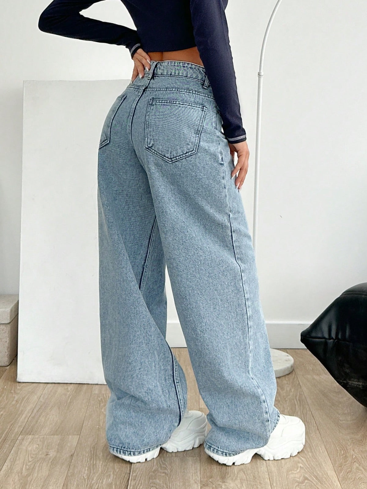 Y2K Streetwear Relaxed Fit Light Wash Baggy Jeans