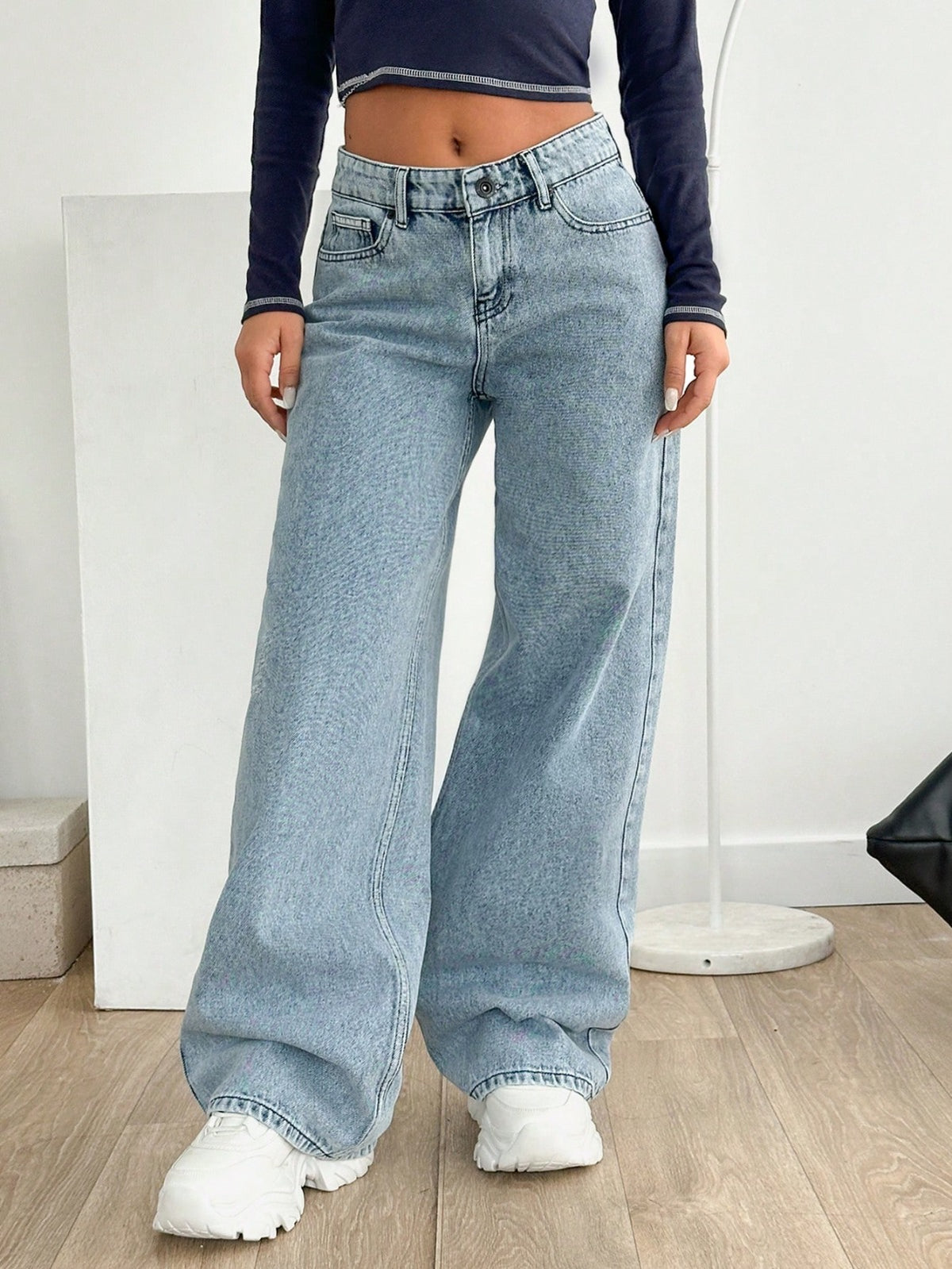 Y2K Streetwear Relaxed Fit Light Wash Baggy Jeans